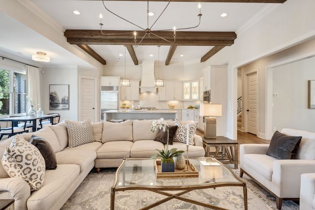 516 LAMBS BROOK LN, Collierville, TN 38017