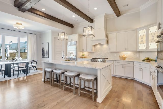 516 LAMBS BROOK LN, Collierville, TN 38017