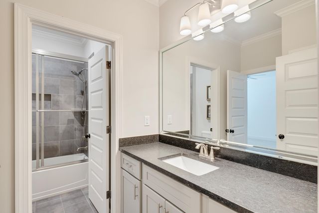 516 LAMBS BROOK LN, Collierville, TN 38017