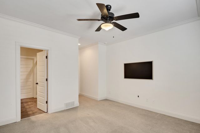 516 LAMBS BROOK LN, Collierville, TN 38017