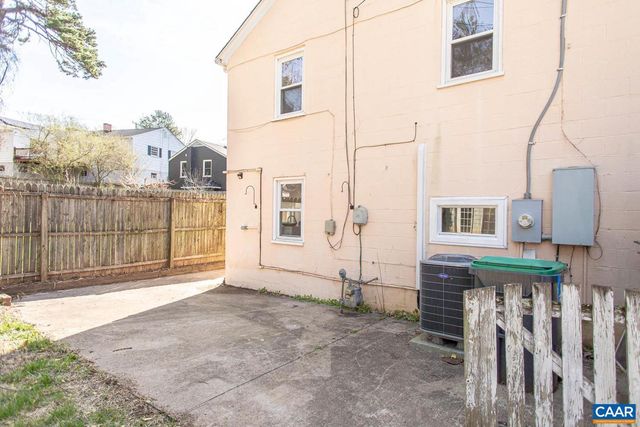 1421 CHERRY AVE, Charlottesville, VA 22903