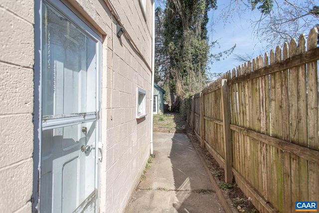 1421 CHERRY AVE, Charlottesville, VA 22903