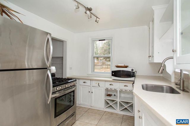 1421 CHERRY AVE, Charlottesville, VA 22903