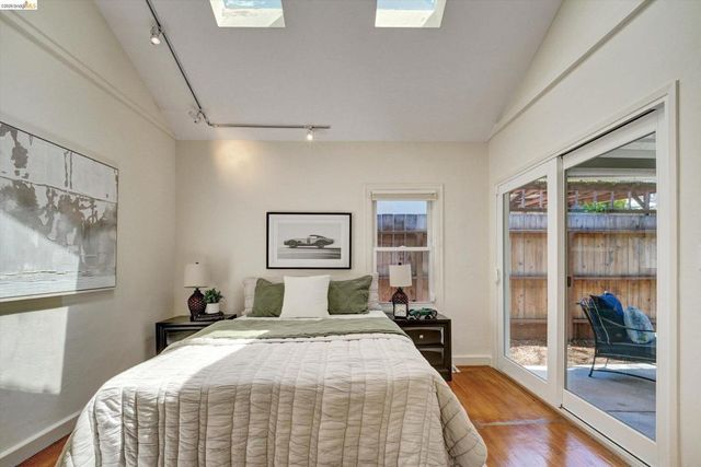4080 Kuhnle Ave, Oakland, CA 94605