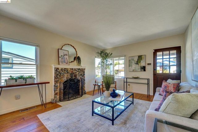 4080 Kuhnle Ave, Oakland, CA 94605