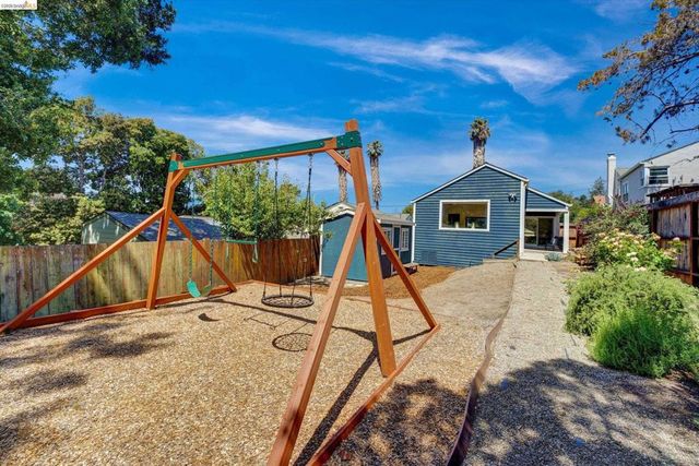 4080 Kuhnle Ave, Oakland, CA 94605