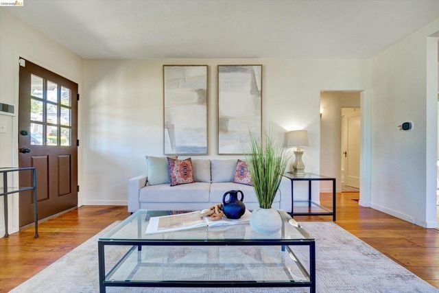 4080 Kuhnle Ave, Oakland, CA 94605