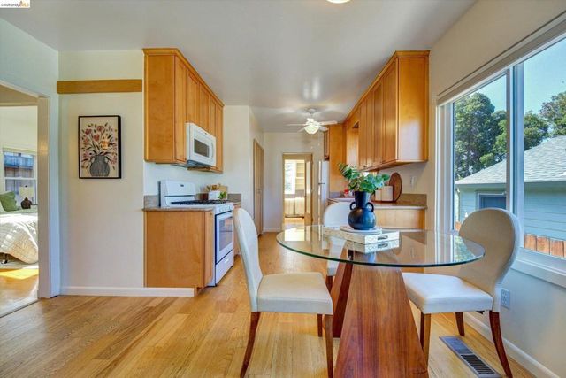 4080 Kuhnle Ave, Oakland, CA 94605