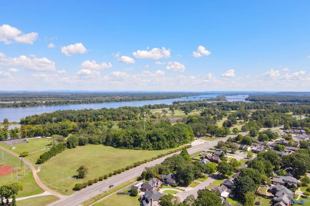 1509 Southampton Court, Decatur, AL 35601