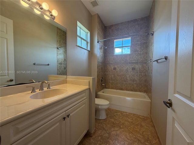 8344 NW 127th Ln 26-F, Parkland, FL 33076