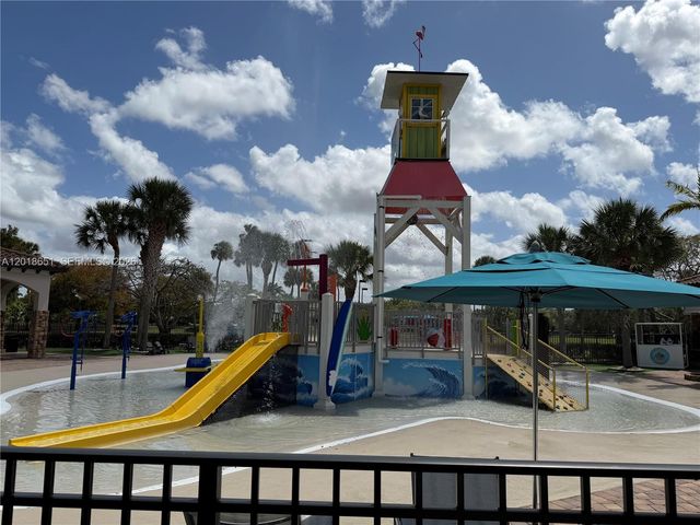 8344 NW 127th Ln 26-F, Parkland, FL 33076