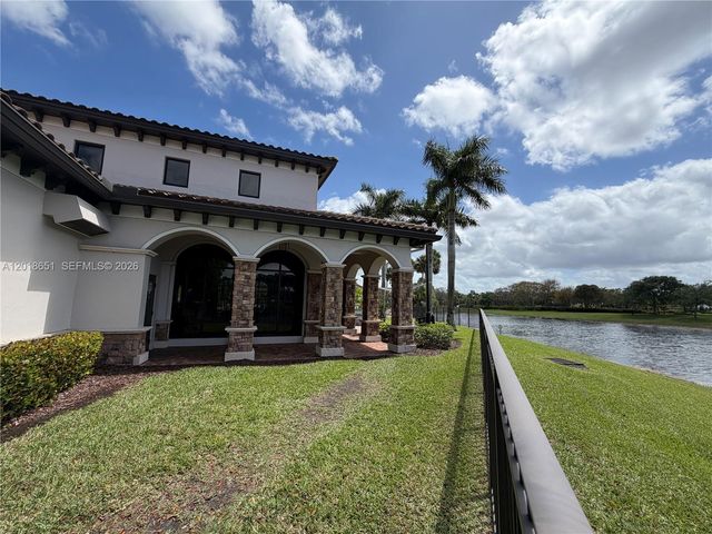 8344 NW 127th Ln 26-F, Parkland, FL 33076