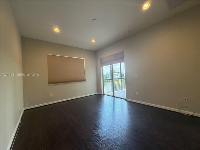 8344 NW 127th Ln 26-F, Parkland, FL 33076