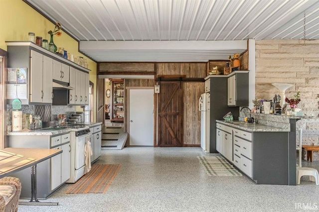 2145 W 050, Lagrange, IN 46761