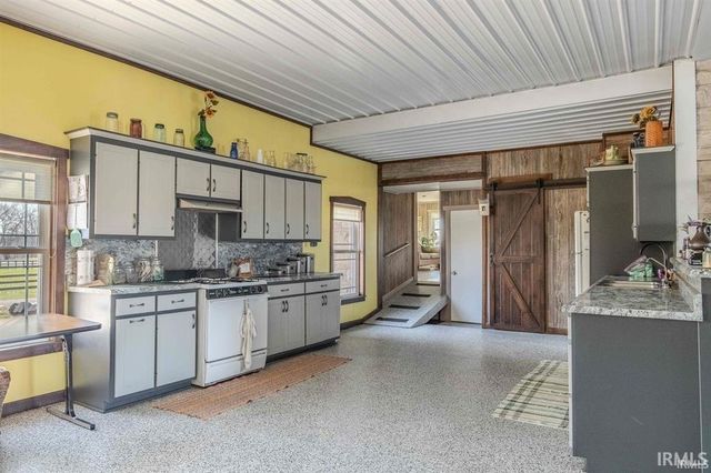 2145 W 050, Lagrange, IN 46761
