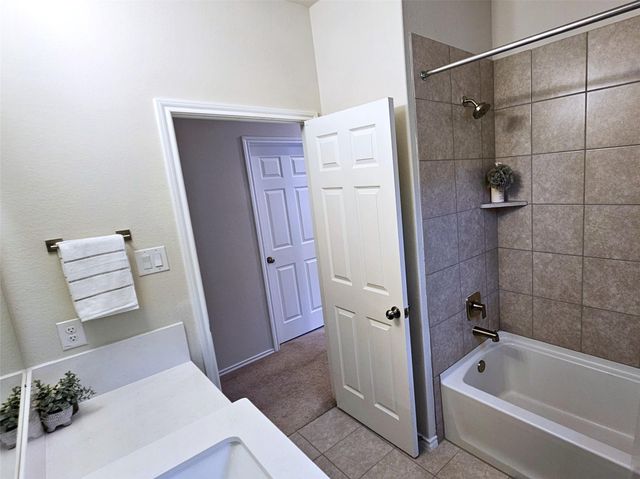 3234 Longleaf Meadows Drive, Houston, TX 77063