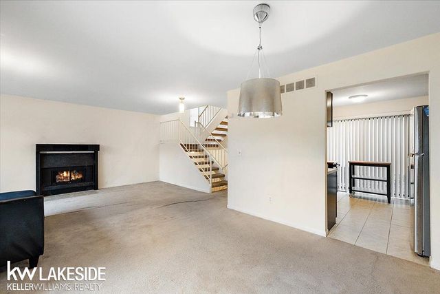 25033 Woodvale North Drive, Southfield, MI 48034