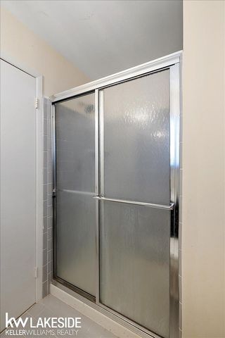 25033 Woodvale North Drive, Southfield, MI 48034