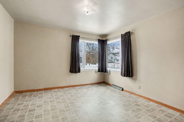 21 S Despelder Street, Grand Haven, MI 49417