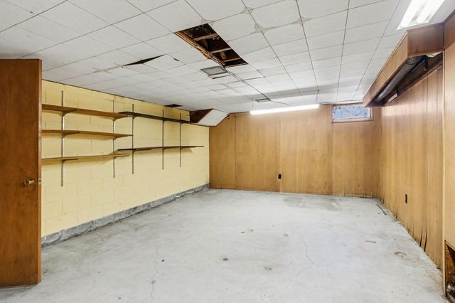 21 S Despelder Street, Grand Haven, MI 49417