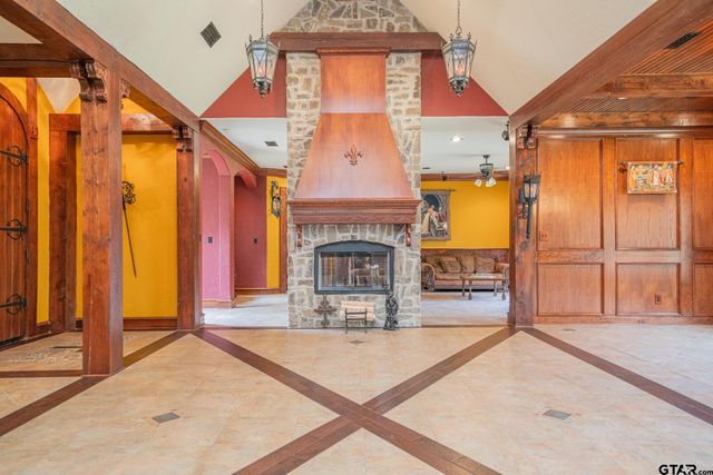 4721 Bobwhite Rd, Gilmer, TX 75645