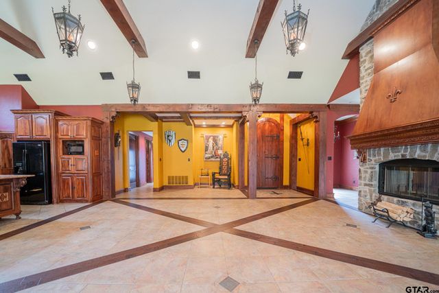4721 Bobwhite Rd, Gilmer, TX 75645