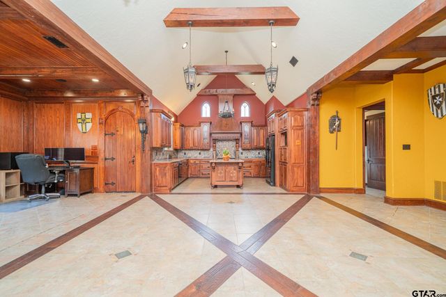 4721 Bobwhite Rd, Gilmer, TX 75645