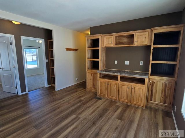 5124 Rancheros Loop, Tetonia, ID 83452