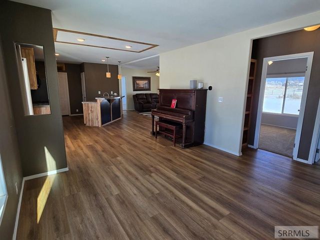 5124 Rancheros Loop, Tetonia, ID 83452