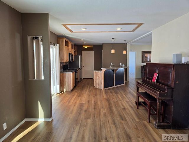 5124 Rancheros Loop, Tetonia, ID 83452