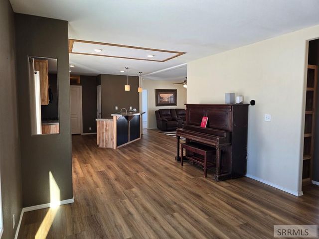 5124 Rancheros Loop, Tetonia, ID 83452