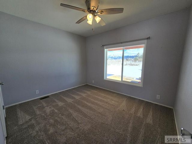 5124 Rancheros Loop, Tetonia, ID 83452