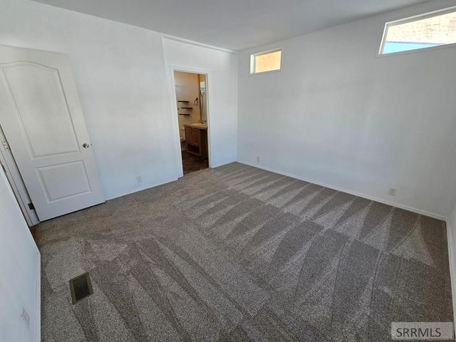 5124 Rancheros Loop, Tetonia, ID 83452