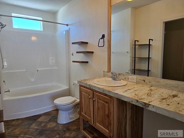 5124 Rancheros Loop, Tetonia, ID 83452