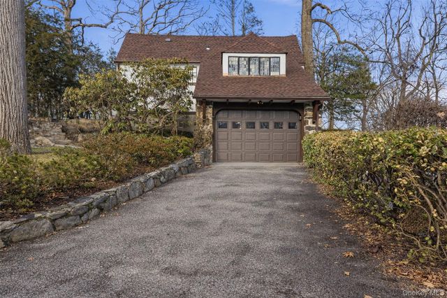 2 Springdale Road, Larchmont, NY 10538
