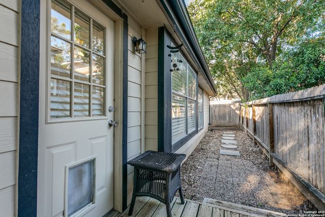 12206 Stoney Pond, San Antonio, TX 78247