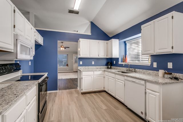 12206 Stoney Pond, San Antonio, TX 78247