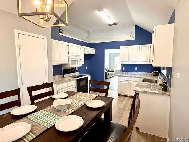 12206 Stoney Pond, San Antonio, TX 78247