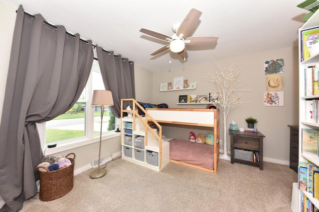 W163N10464 Ridgeview LANE, Germantown, WI 53022