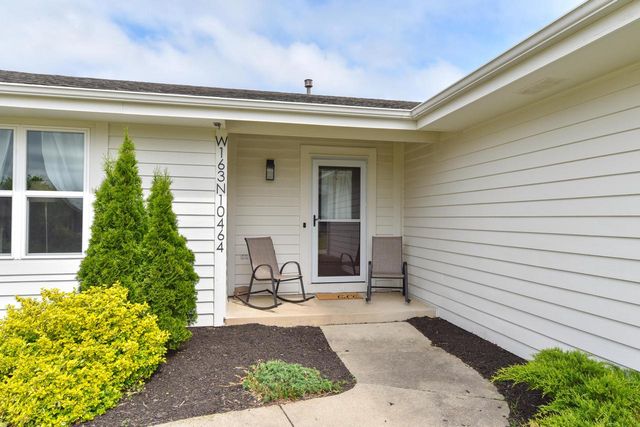 W163N10464 Ridgeview LANE, Germantown, WI 53022