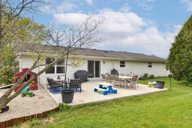 W163N10464 Ridgeview LANE, Germantown, WI 53022
