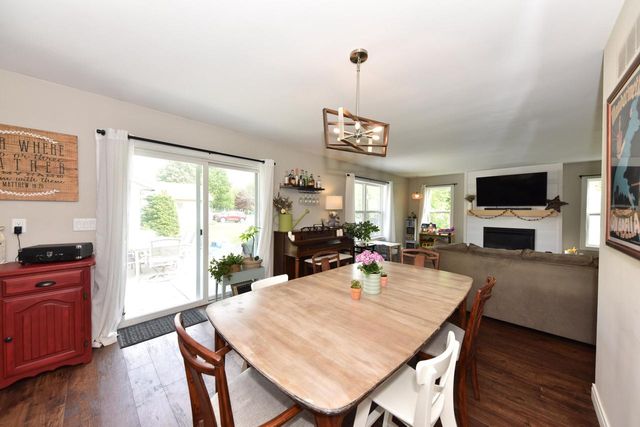 W163N10464 Ridgeview LANE, Germantown, WI 53022