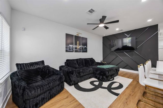 205 Boldens Street A, Houston, TX 77029