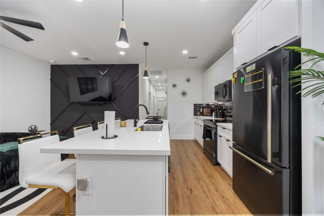 205 Boldens Street A, Houston, TX 77029
