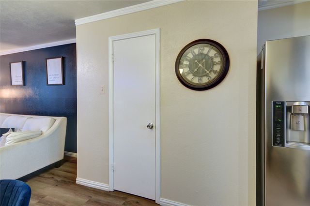 7931 Royal Lane 216, Dallas, TX 75230