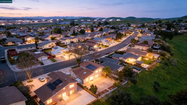 922 Coral Dr, Rodeo, CA 94572