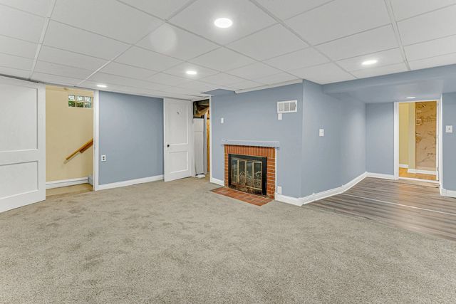7450 S Euclid Parkway, Chicago, IL 60649
