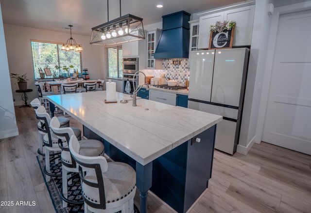 2200 W WHISPERING Springs, Show Low, AZ 85901