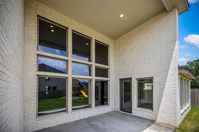 29024 Red Loop Drive, New Caney, TX 77357