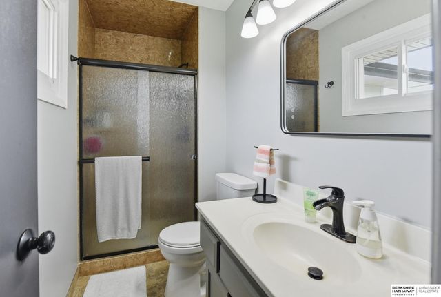 2427 Corn Drive, Papillion, NE 68046